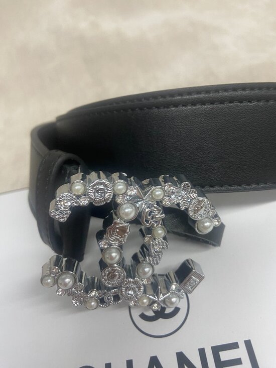 Chanel Pearl & Crystal CC Buckle Leather Belt ✨ main image 4